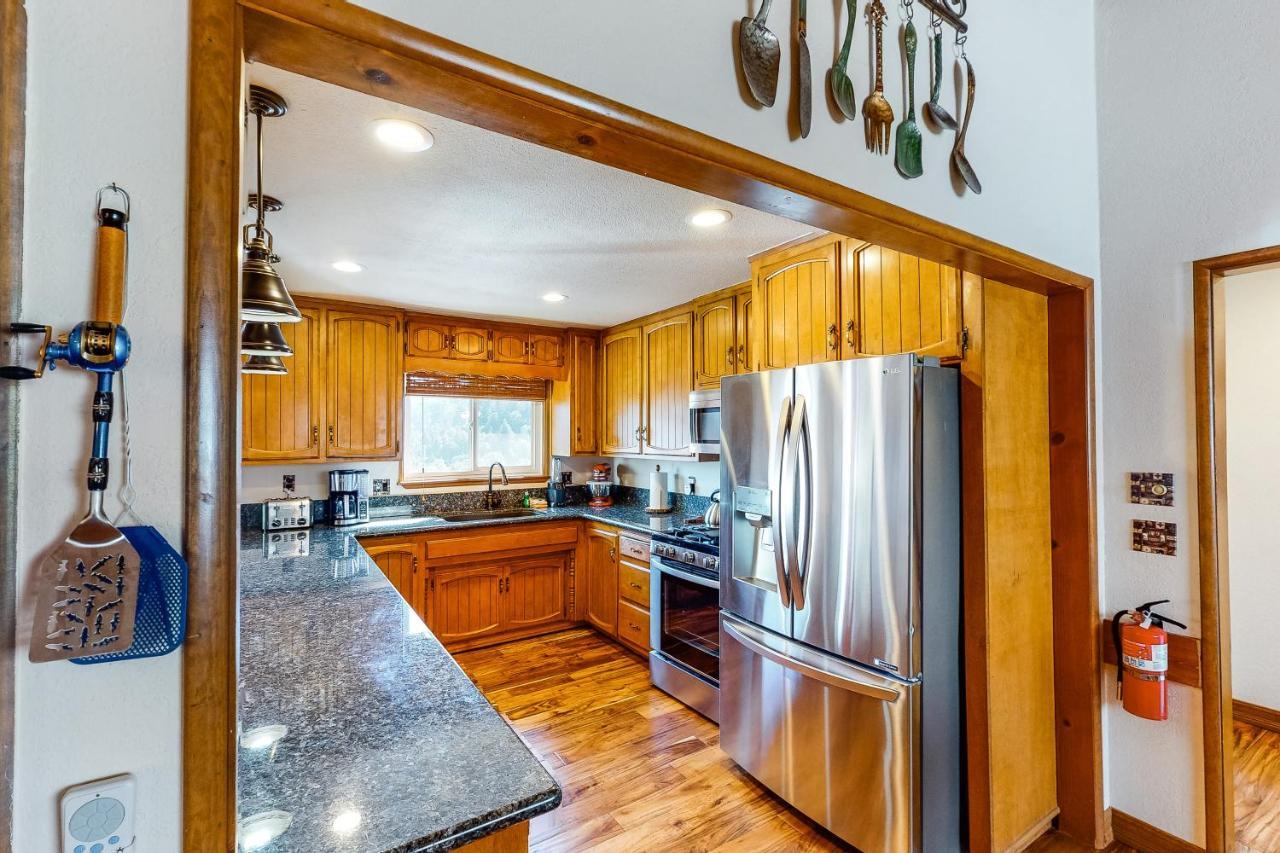 Lake View Magic Crestline Exterior photo