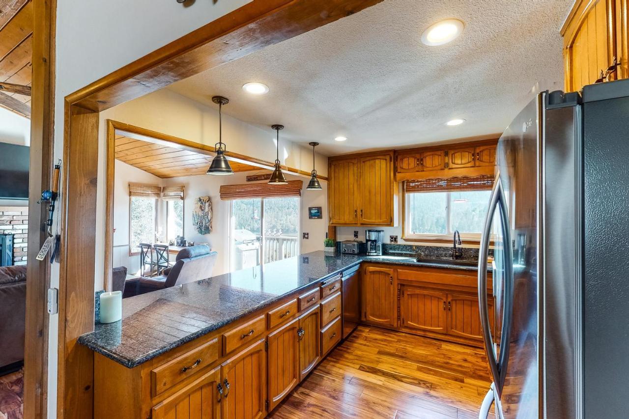 Lake View Magic Crestline Exterior photo