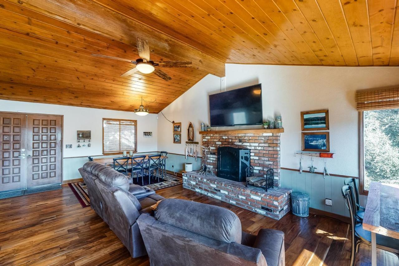 Lake View Magic Crestline Exterior photo