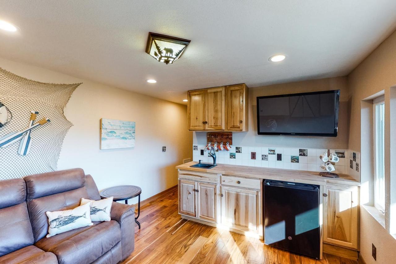 Lake View Magic Crestline Exterior photo